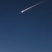 W nocy nad Australią widać było jasny, spadający obiekt