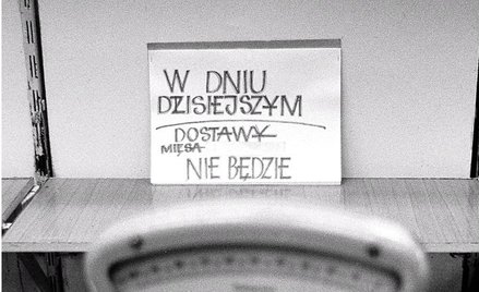 1 kwietnia 1981 r. wprowadzono w Polsce tzw. kartki na mięso. Nie zwiększyło to jednak dostępności m