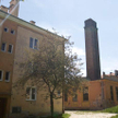 Gminy mogą odkupić dawne bloki zakładowe