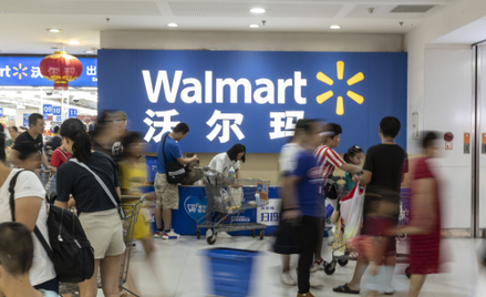 Chiny potępiają Walmart za „głupotę”. Przez znikające produkty z Sinciangu