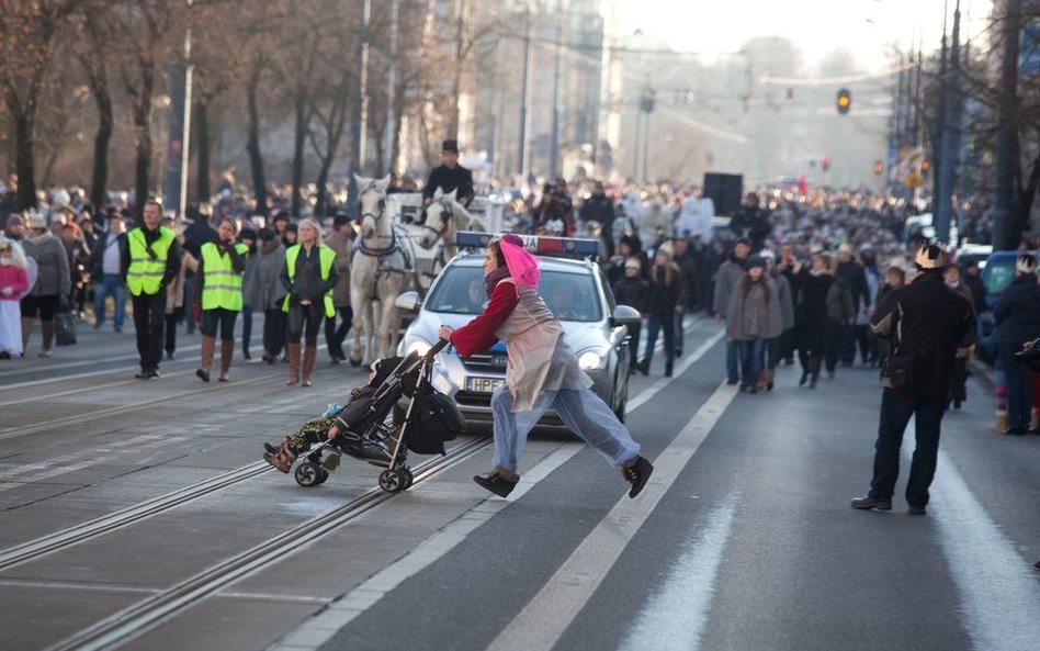 Policjanci-anioły pilnowali Szczecina."Wstyd"