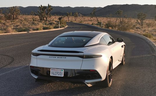 Aston Martin DBS Superleggera