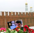 Zabójstwo Niemcowa: Telewizja pokazała nagranie z mostu
