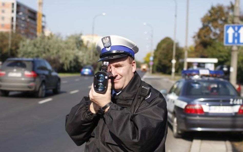 Firma wynajmie fotoradar, ale nie zarobi na mandatach