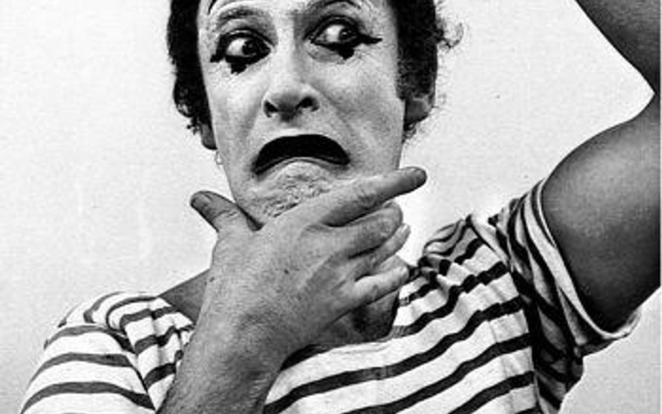 Marcel Marceau podczas warsztatów studenckich, jakie prowadził w 1983 w Los Angeles