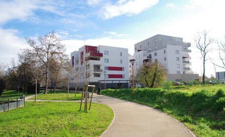 Marże pod presją? PKO BP zwraca uwagę na wzrost kosztów