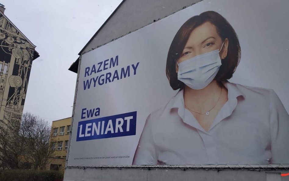 "Razem wygramy". Nowy billboard Ewy Leniart w Rzeszowie