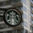 Starbucks zawiesza reklamy w mediach społecznościowych