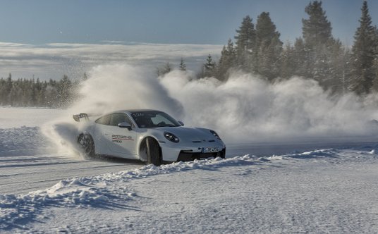 Porsche Ice Experience