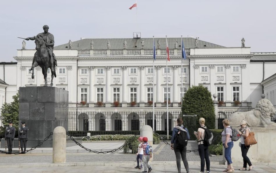 Czy słowo na "d" znieważa Prezydenta RP? Dzisiaj decyzja sądu