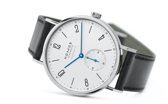 Tangente Neomatik: jeden z bestsellerów firmy z Glashütte. Minimalistyczna tarcza to wspólny mianown