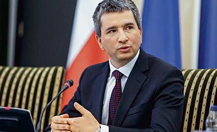 Minister Mateusz Szczurek powinien zadbać o lepszą edukację urzędników skarbowych – wskazują eksperc