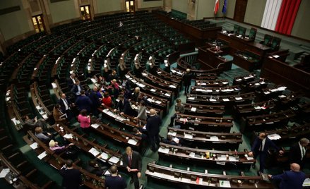 Sondaż Pollster: PiS bez większości w Sejmie