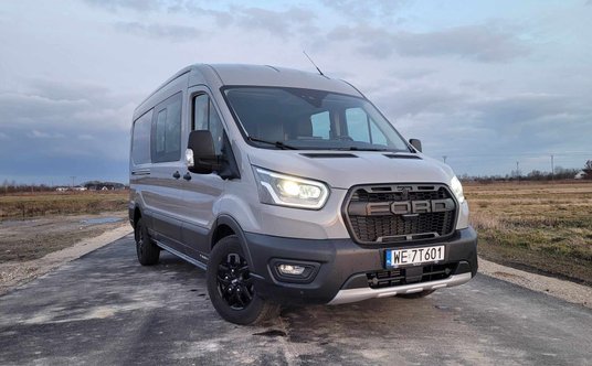 Ford Transit Trail