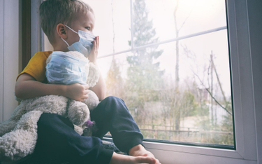Koronawirus. Pediatrzy z USA: Dzieci powyżej 2 roku życia muszą nosić maski