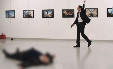 Turcja: Kary dożywocia po zabójstwie rosyjskiego ambasadora
