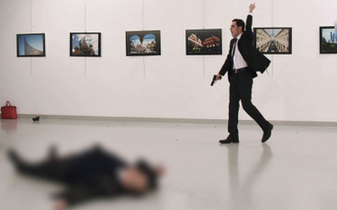 Turcja: Kary dożywocia po zabójstwie rosyjskiego ambasadora