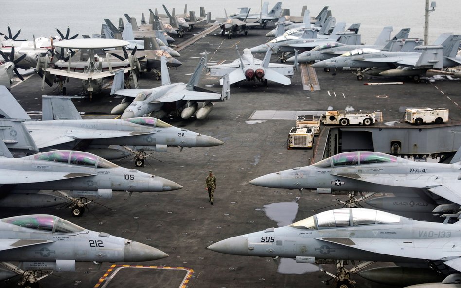 Lotniskowiec USS Abraham Lincoln