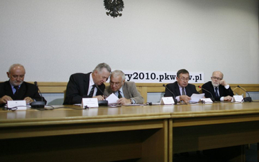 Prezes Kaczyński idzie po samorządy