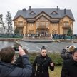 Dom byłego prezydenta Ukrainy Wiktora Janukowycza pod Kijowem
