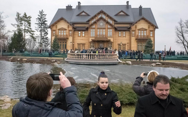 Dom byłego prezydenta Ukrainy Wiktora Janukowycza pod Kijowem