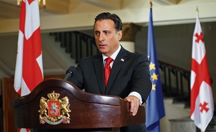Andy Garcia grający w „Five Days of War” prezydenta Saakaszwilego zbyt często przemawia o rozejmie i