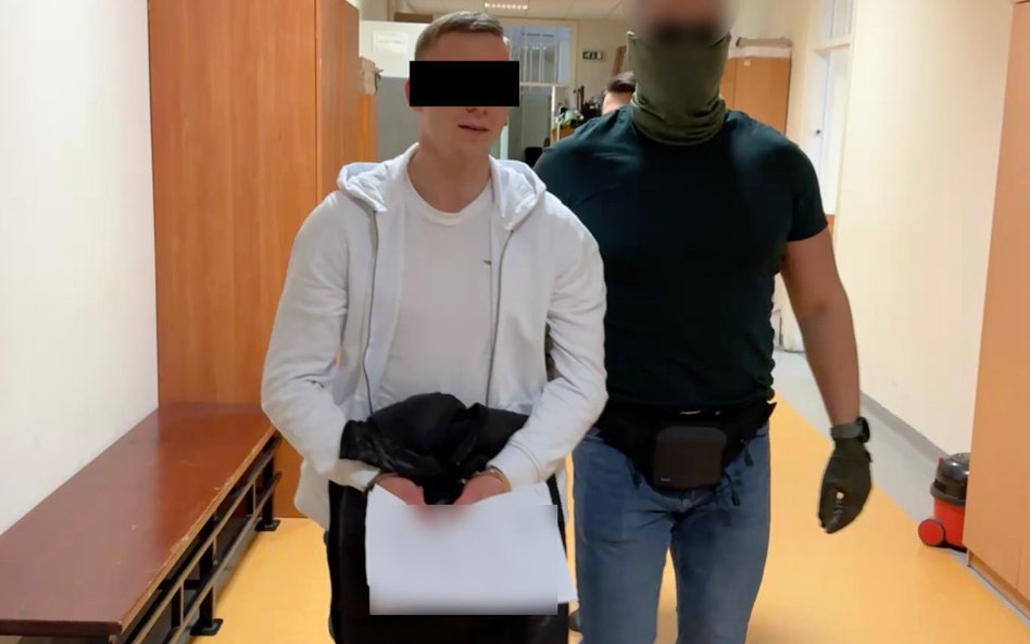 Kluczową postacią w rozbitej przez policjantów grupie był 23-latek znany w przestępczym półświatku j