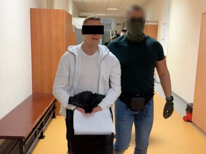 Kluczową postacią w rozbitej przez policjantów grupie był 23-latek znany w przestępczym półświatku j