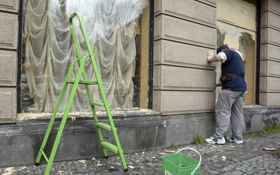 Okno wymienisz bez formalności, na zabudowę balkonu musisz mieć zgodę