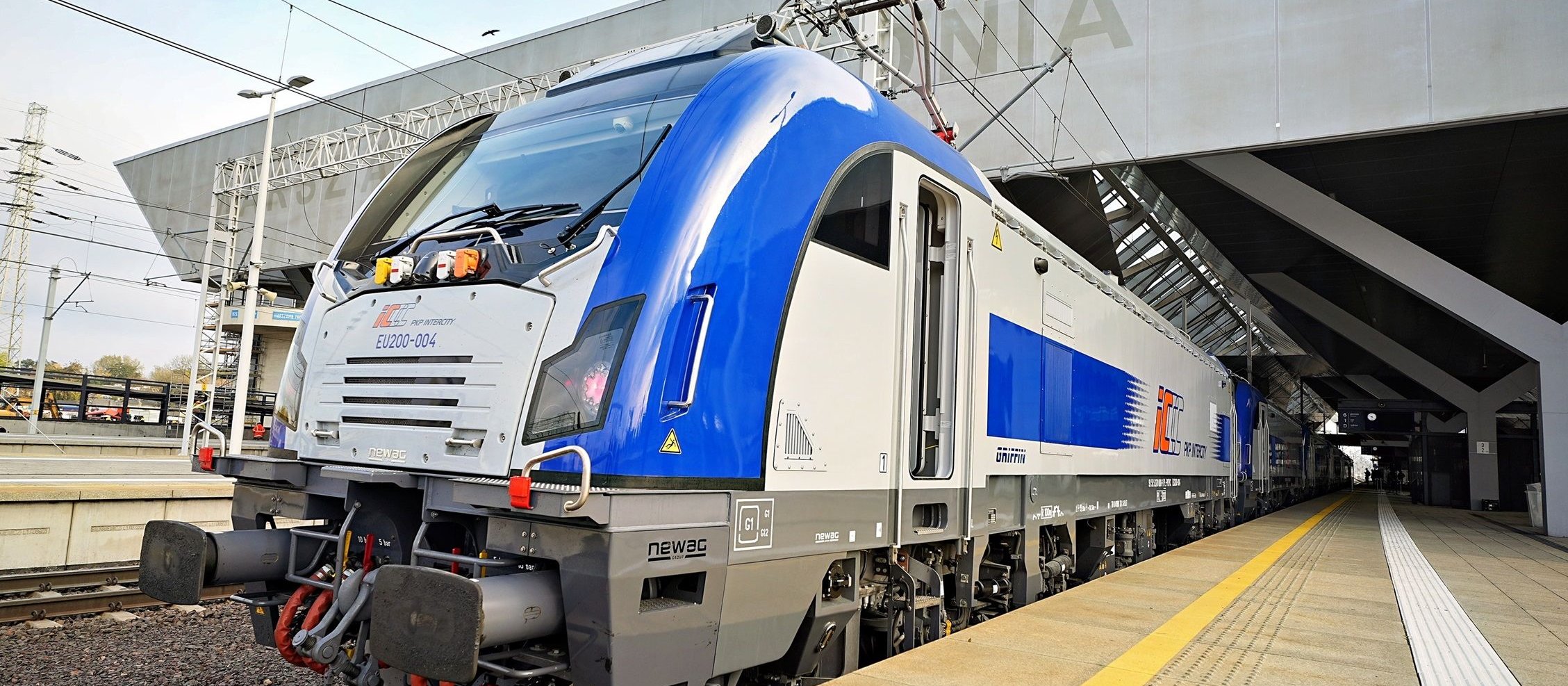 Newag: PKP Intercity korzysta z opcji na 32 lokomotywy