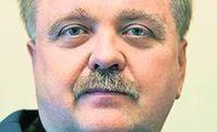 Adam Henclewski, doradca nieruchomości, pośrednik, firma Henclewski Nieruchomości