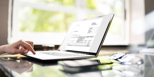 Firma zwolniona z VAT może wystawiać rachunki, których nie trzeba wprowadzać do KSeF