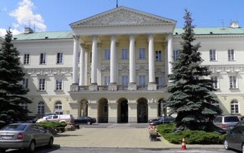 Urząd miasta proponuje kandydatom stabilne zatrudnienie na umowę o pracę