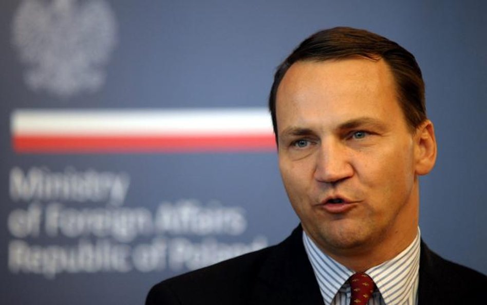 Radosław Sikorski wyciągnął wnioski z ubiegłorocznego skandalu i w tym roku poprawiono przejrzystość