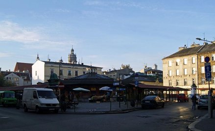 Od dziś na pl. Nowym i kilkunastu ulicach wokół działa strefa ograniczonego transportu.