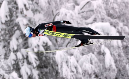 Kamil Stoch w czwartkowych kwalifikacjach zajął szóste miejsce. Wygrał Niemiec Markus Eisenbichler. 