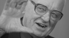 Andrzej Wielowieyski na zdjęciu z 6 grudnia 2007 r.