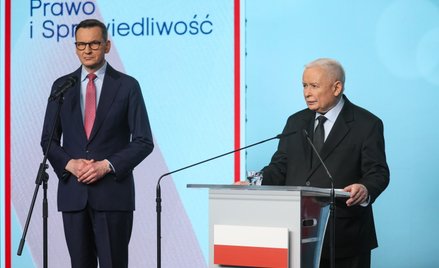 Prezes Prawa i Sprawiedliwości Jarosław Kaczyński (P) i wiceprezes PiS, prezes Stowarzyszenia Rozwój