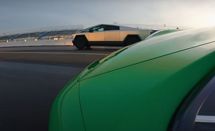 Wyścig Tesli Cybertruck z Porsche 911