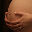 Prawo pracy: Ciężarna, niepełnoletnia pracownica musi mieć zapewnione zatrudnienie do dnia porodu.