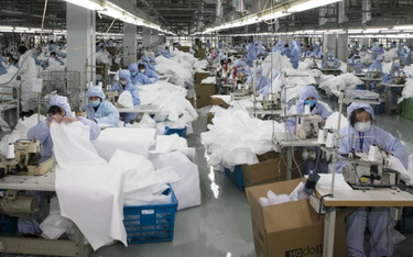 Epidemia paraliżuje chiński przemysł. Pracownicy zniknęli