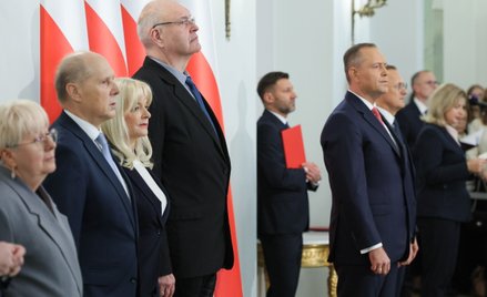 Prezydent Karol Nawrocki podczas wręczenia nominacji sędziowskich i asesorskich w Pałacu Prezydencki