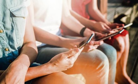 Za rozpowszechnianie fake newsa trudno ukarać