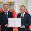 Prezydent RP Andrzej Duda oraz premier Donald Tusk podczas uroczystości zaprzysiężenia gabinetu Tusk
