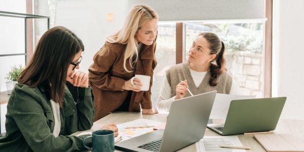 Kobiety kontra X i Grok. Powstał list otwarty do technologicznych gigantów