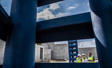 Budimex utrzymał zyski mimo niższych przychodów.