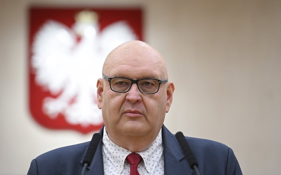 Warszawa, 10.12.2024. Prezes Trybunału Konstytucyjnego Bogdan Święczkowski podczas konferencji praso