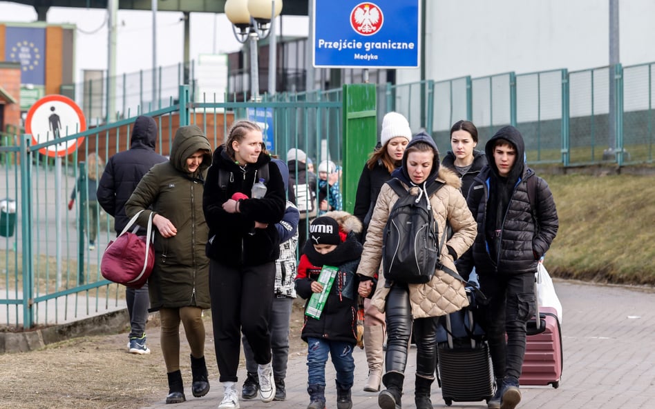 Szacuje się, że w Polsce przebywa ok. 1,3–1,5 mln obywateli Ukrainy (tych, którzy przyjechali przed 