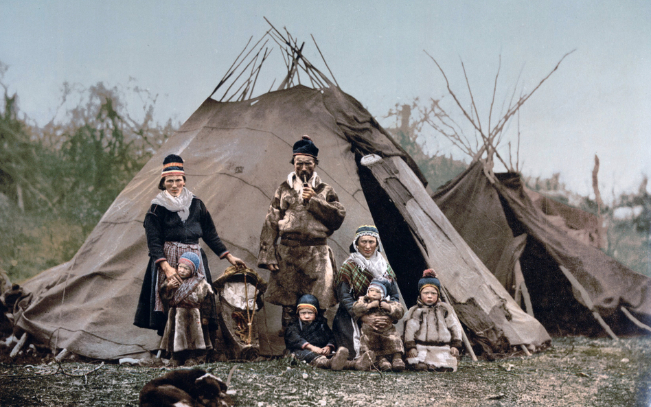 Rdzenna rodzina Saamów (in. Lapończyków) z Europy Północnej zamieszkująca Norwegię około 1900 r.