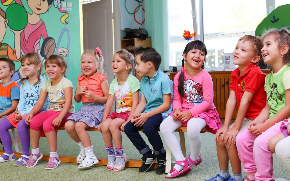 Otwarcie przedszkoli i żłobków miałoby nastąpić 6 maja.